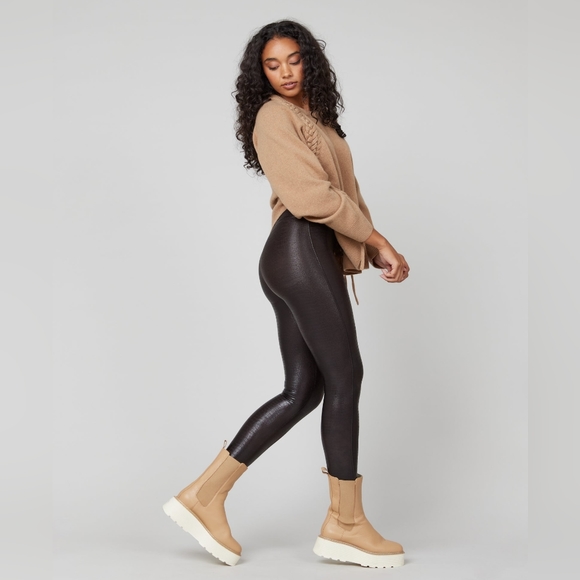 Spanx Brown Faux Leather Croc Shine Leggings Size Medium - Picture 2 of 13